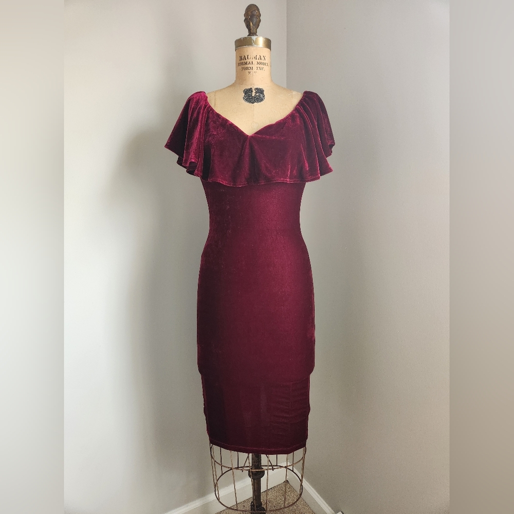 Unique Vintage Burgundy Velvet Sofia Dress, M